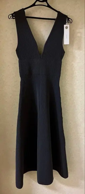 LAGUNAMOON 폼라인 니트 점퍼 스커트