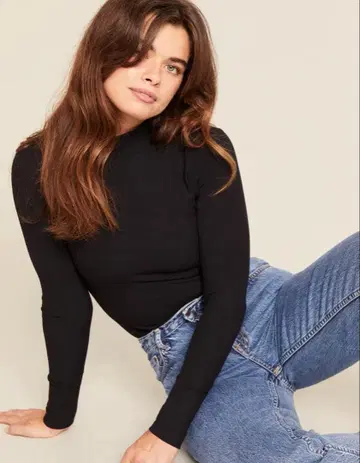 미사용 새상품 Boody 리브 터틀넥 탑 블랙 사이즈 S