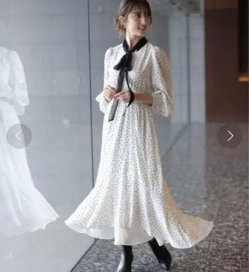 아푸이저 리쉬 밑단 레이어드 도트 원피스