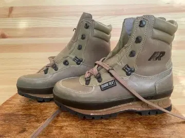 GORE-TEX 등산화 올리브 그린