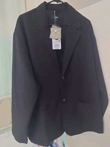 새상품 BEAMSHEART 매트 우븐 자켓&팬츠 블랙 M 사이즈