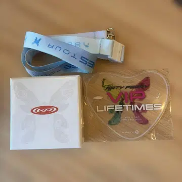 미사용 Katy Perry 한정판 목걸이와 VIP 패스 세트