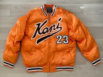 칼 카니 다운 자켓 빅 실루엣