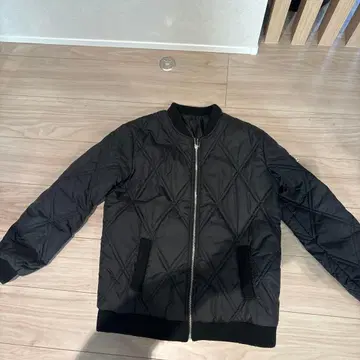 CECIL McBEE 세실맥비 블랙 퀼팅 자켓