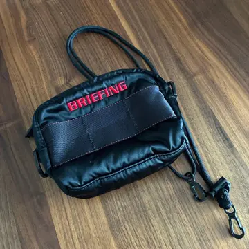 BRIEFING 블랙 파우치 칸막이 포함 미니백