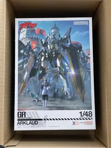 MODEROID ARKLAUD 티타노마키아 아크라드