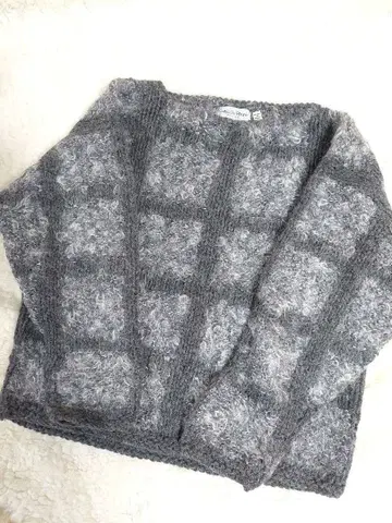 Cotes Du Rhone 그레이 체크 무늬 스웨터