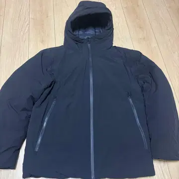 워크맨 GIGA PUFF 퓨전 다운 후디 L 블랙