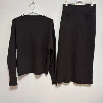 미라 오웬 니트 셋업