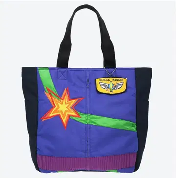 버즈 라이트이어의 아스트로 블래스터 토트백