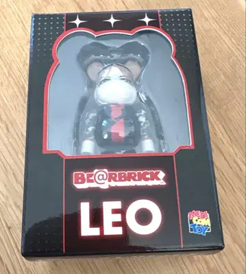 BE@RBRICK LEO 베어브릭 야마다 료스케 RED