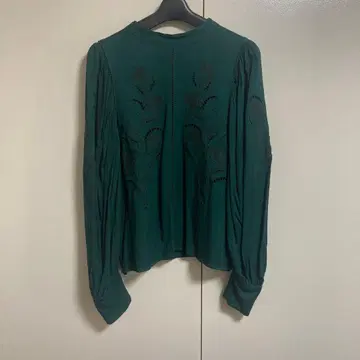 다크 그린 자수 긴팔 셔츠 아메리빈티지