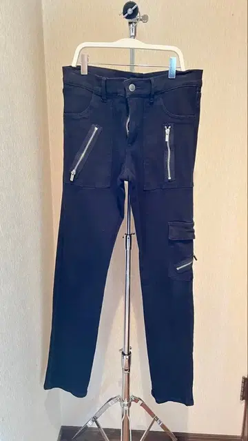 Cheap Monday 스트레치 데님 스키니 지퍼 팬츠