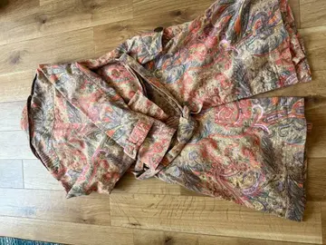 A.I.C 페이즐리 무늬 트렌치코트