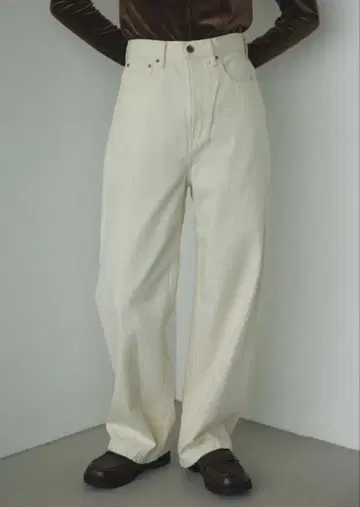 BLACK BY MOUSSY MACHO 화이트 데님