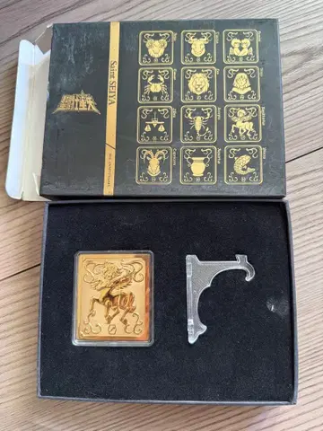 세인트 세이야 금속제 플레이트 기념품