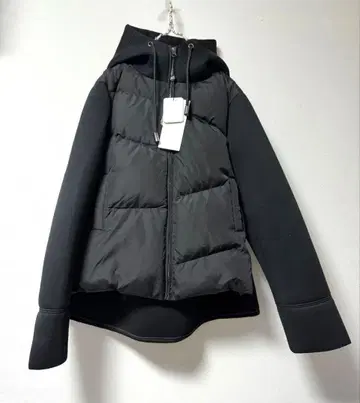 이시카와라보 새상품 후드 부착 블랙 본딩 절개 다운 자켓