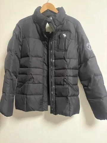 Abercrombie & Fitch 블랙 다운 자켓 XL 사이즈
