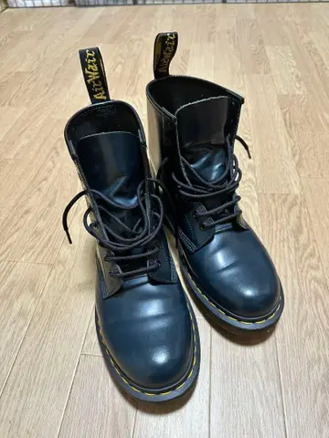 Dr.Martins 8홀 레어 네이비 UK8 (새상품급)