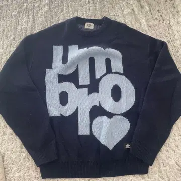 HTH Umbro 콜라보 네이비 로고 니트 스웨터