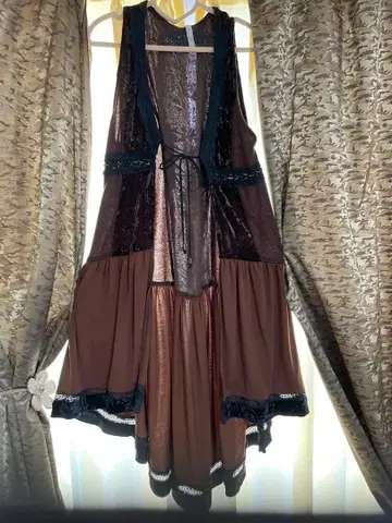 브라운 레이스업 원피스