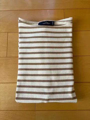 세인트 제임스 에크루 x 베이지 롱T