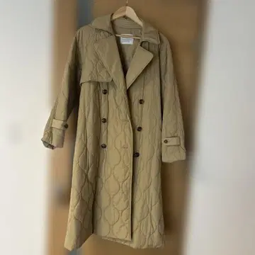 컨디션 최상 BAYFLOW 퀼팅 트렌치코트 베이지 사이즈 3