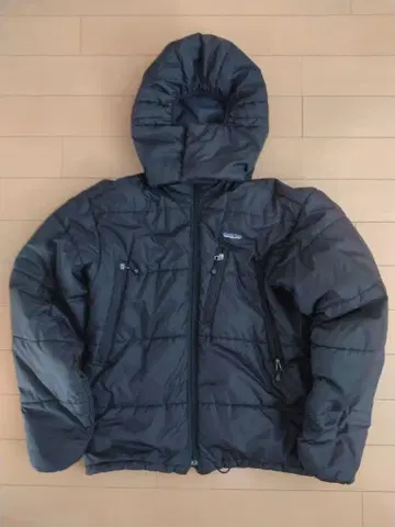 파타고니아 퍼프 자켓 블랙 남성용 M 사이즈 83990F4