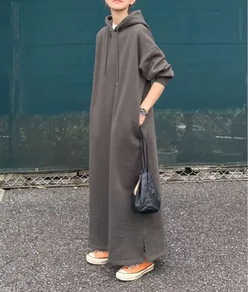 notch 속기모 후디 롱 원피스 차콜