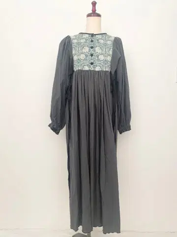 베스트풍 볼륨 소매 원피스