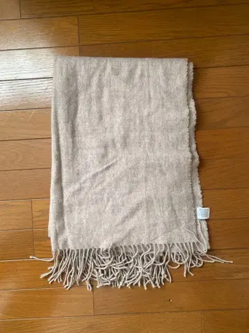 베이지 프린지 머플러