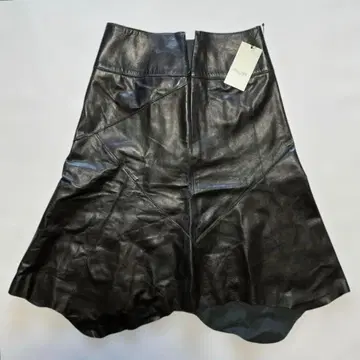 [ 택 포함 새상품 ] DUAL VIEW 블랙 램 가죽 스커트 40