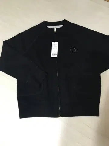 앙코키누 니트 로고 블랙