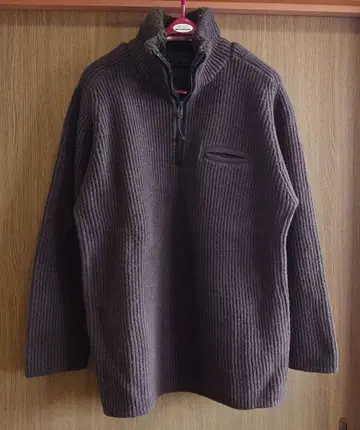 써니클라우드 하프 지퍼 니트 다크 브라운