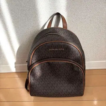 MICHAEL KORS 브라운 백팩 중형