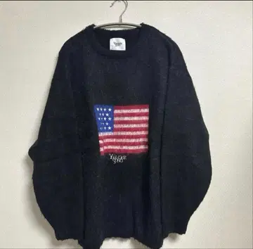 younger song flag logo knit