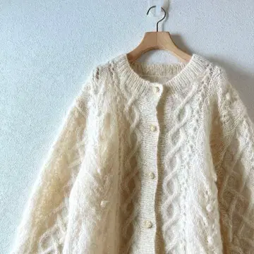 손뜨개질 복슬복슬 골드 버튼 골드 라메 케이블 짜임 니트 가디건