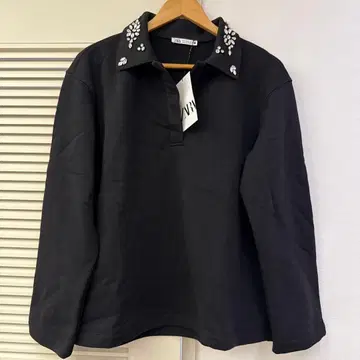 ZARA 블랙 피케 셔츠 S 사이즈 스톤 장식