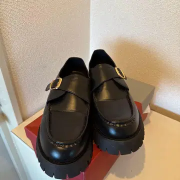 블랙 통굽 로퍼 M