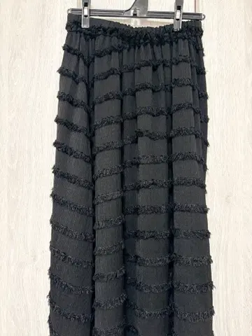 프릴이 달린 블랙 롱 스커트 M 사이즈