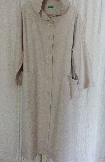 UNITED COLORS OF BENETTON 화이트 베이지 롱 코트