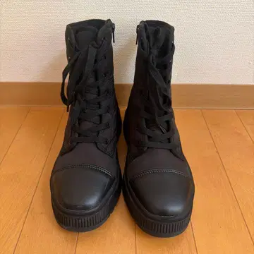 UNIQLO C 유니클로C 패디드 레이스업 부츠 24.5