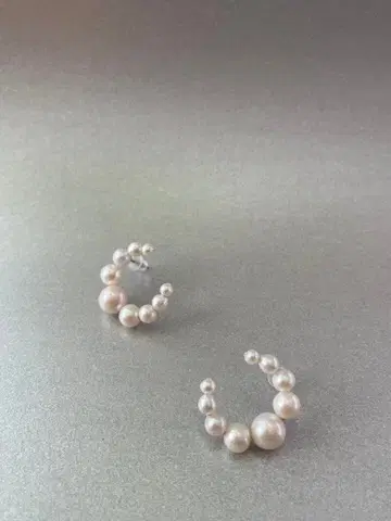 초승달 펄 귀걸이 스테인리스 포스트