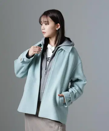 나노 유니버스 미들 코트