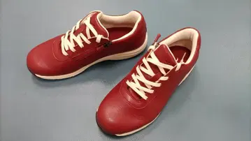 거의 미사용 MIZUNO WAVE X10 23cm 빨간색 워킹화