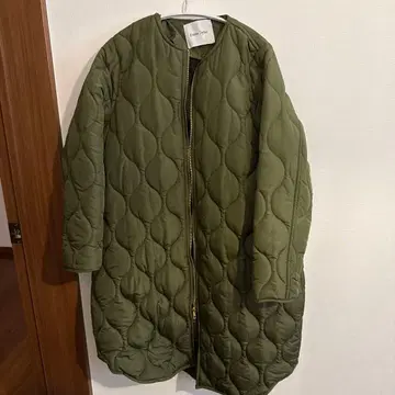 엠마 테일러 퀼팅 자켓 올리브 그린