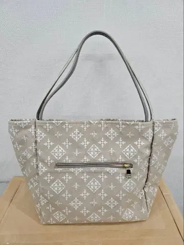 russet 기하학 패턴 토트백