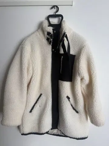 화이트 플리스 보아 자켓 M