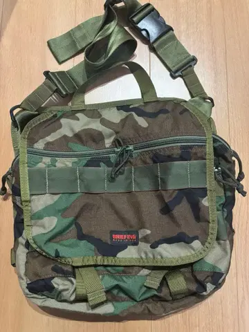 BRIEFING / 브리핑 숄더백 카모플라쥬 USA
