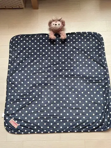 ShelliMay 물방울 패턴 담요